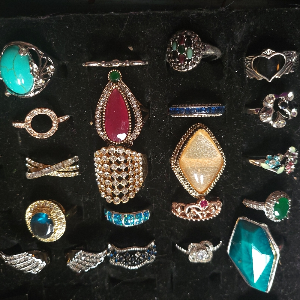 Ring lot #26